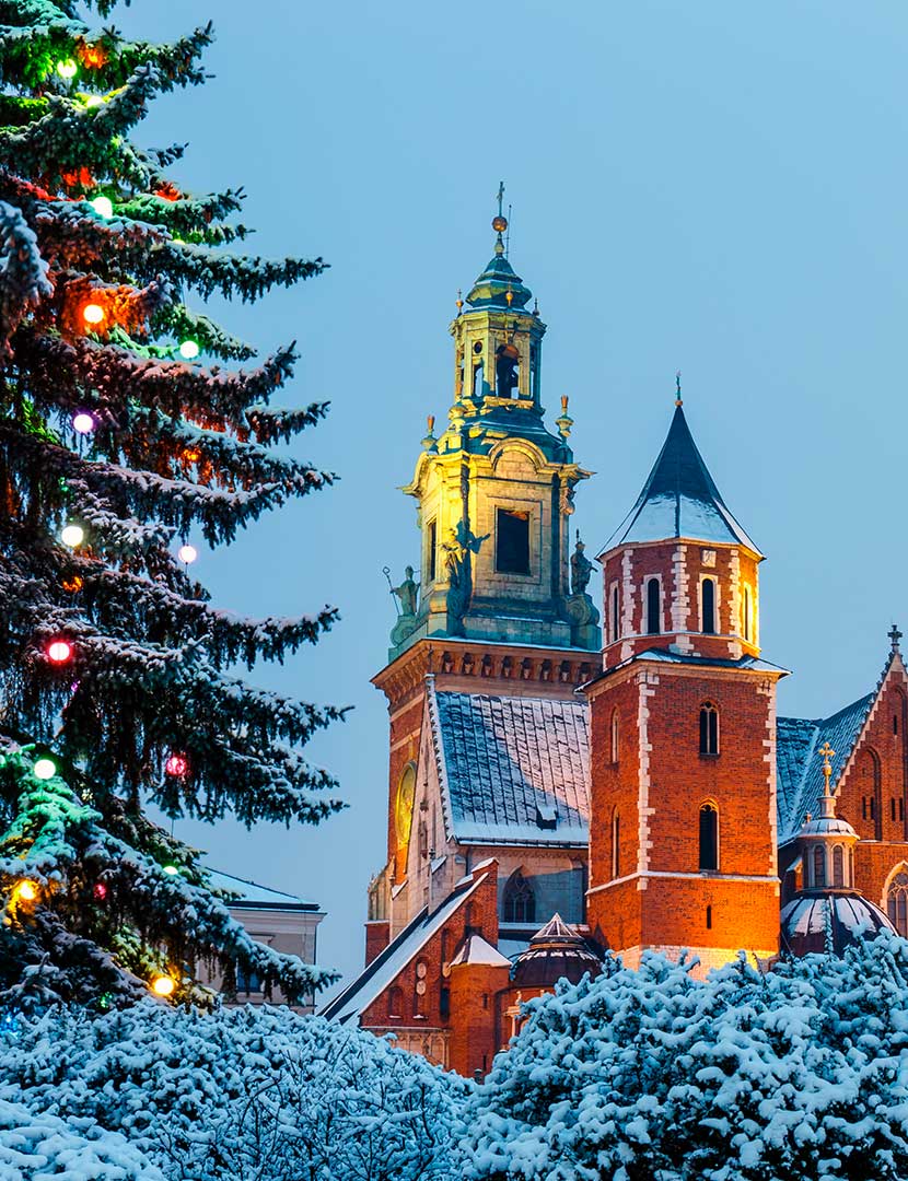 KrakowJulemarkedet på det store torget i Krakow tiltrekker både lokale og internasjonale besøkende. 
Julemarked: 24/11-26/12