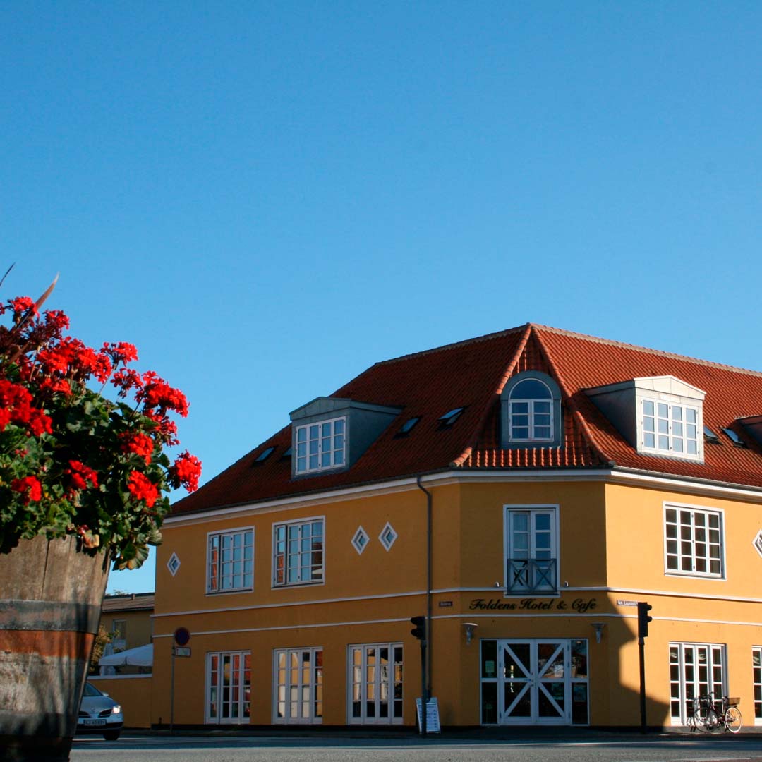 Foldens Hotel SkagenOpleve toppen af Danmark hvor de to have mødes
Fra 471,-
Per person &amp; nat