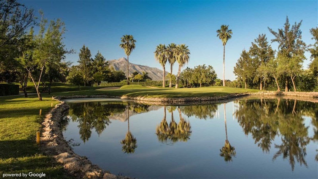 Golf i Andalusia inkl. 3 x greenfee2 pers. 4 netter Inkl. hotell og greenfee til 3 forskjellige golfbaner  Totalt fra 46687 kr